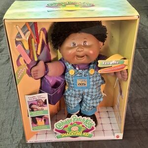 Cabbage Patch Kids Snacktime Kid Doll, Clarence Crispin - Blue Outfit